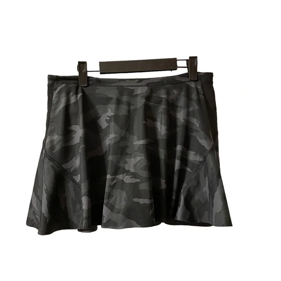 NWOT ATHLETA CAMO MATCH POINT SKORT - Picture 2 of 5